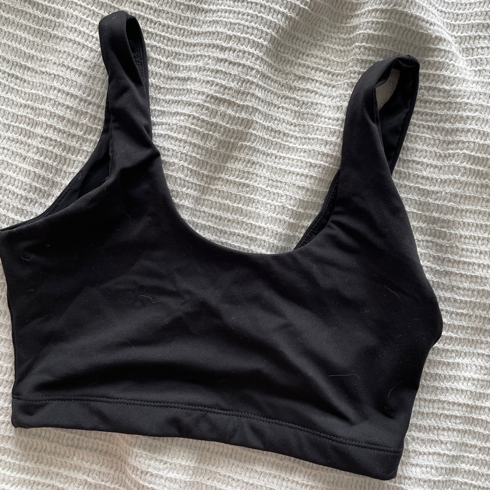 Like new sports bra